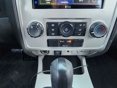 Used 2012 Ford Escape XLT image 30