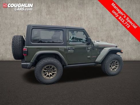 Used 2022 Jeep Wrangler Rubicon w/ Steel Bumper Group AWD/4WD image 8