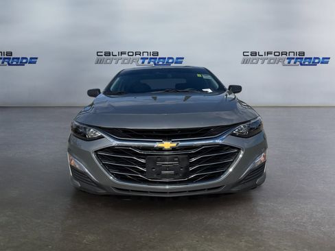 Used 2023 Chevrolet Malibu LS image 2