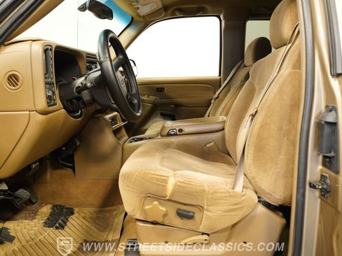 Used 2000 Chevrolet Silverado 1500 LS w/ Off-Road Chassis Pkg AWD/4WD image 3
