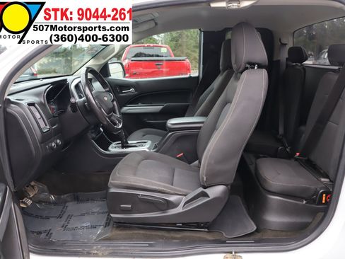 Used 2018 Chevrolet Colorado LT w/ Safety Package image 12