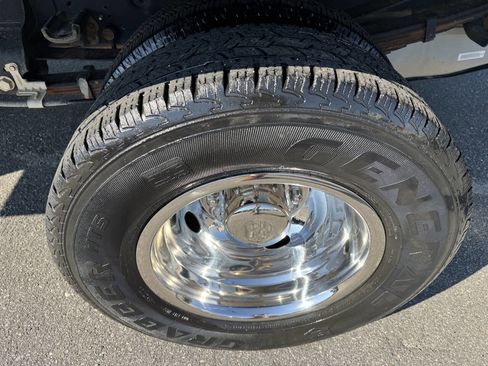 Used 2015 Ford F350 XL w/ Trailer Tow Package image 17