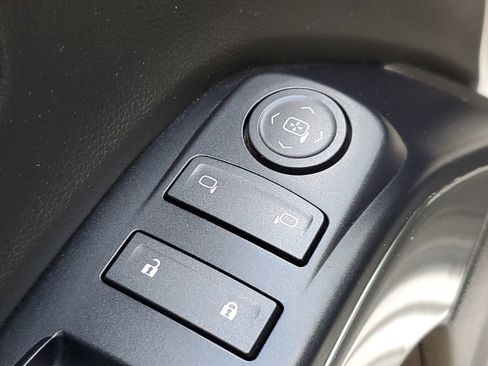 Used 2018 Chevrolet Silverado 1500 LT w/ Texas Edition image 23