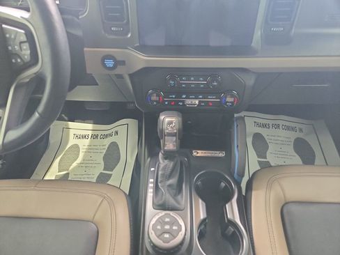 Used 2024 Ford Bronco Wildtrak AWD/4WD image 13