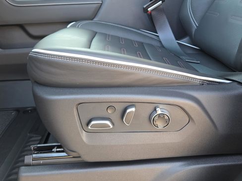 New 2026 GMC Sierra 1500 AT4X image 16