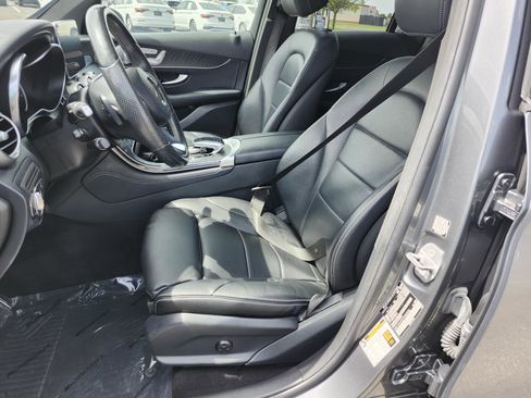 Used 2018 Mercedes-Benz GLC 300 4MATIC w/ Multimedia Package image 26