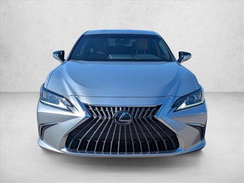 Used 2022 Lexus ES 350 image 2