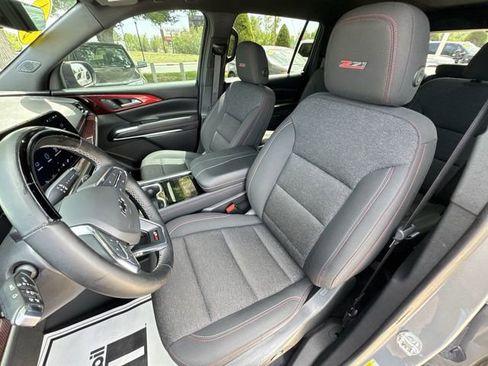Certified 2024 Chevrolet Traverse Z71 w/ Enhanced Driving Package AWD/4WD image 21