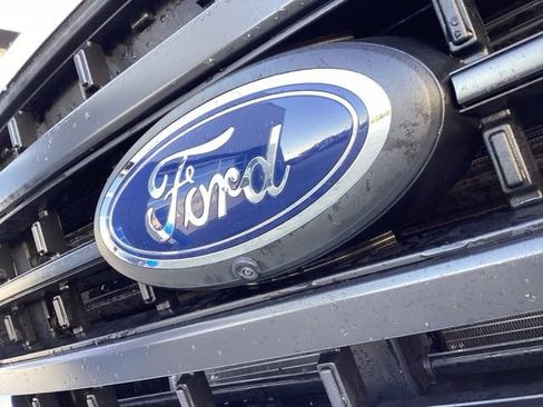 Used 2023 Ford F150 Lariat w/ Equipment Group 502A High AWD/4WD image 4