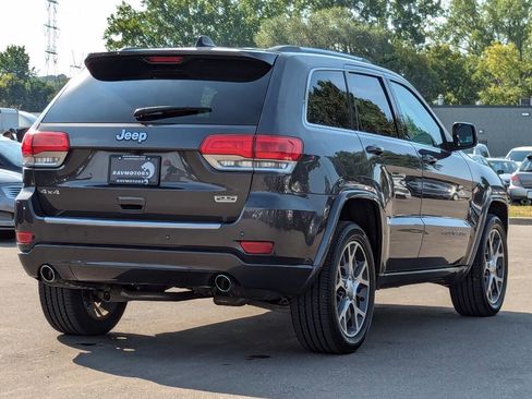 Used 2018 Jeep Grand Cherokee Limited image 11