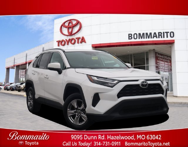 Used 2025 Toyota RAV4 XLE w/ Weather Package AWD/4WD image 1