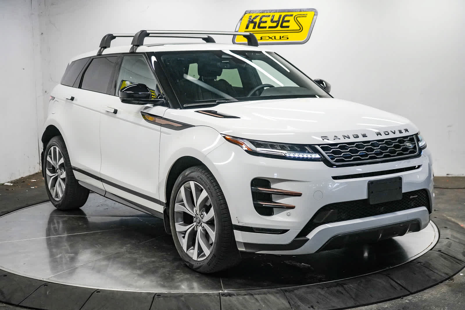 Used 2023 Land Rover Range Rover Evoque R-Dynamic S AWD/4WD image 5