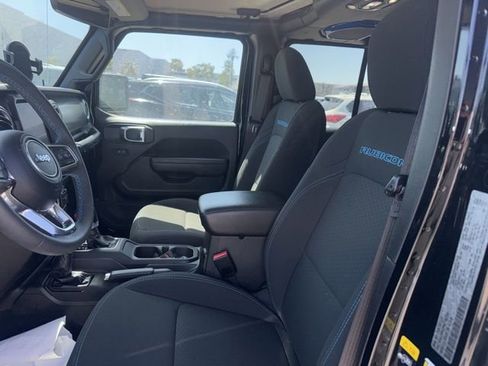 Used 2023 Jeep Wrangler Unlimited Rubicon 4xe AWD/4WD image 9