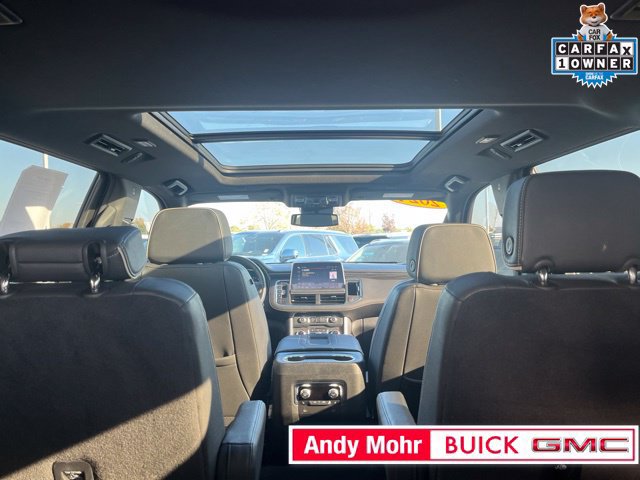 Used 2024 GMC Yukon SLT w/ SLT Premium Package AWD/4WD image 13