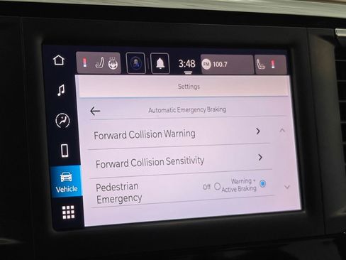 Used 2023 Chrysler Voyager LX FWD image 50