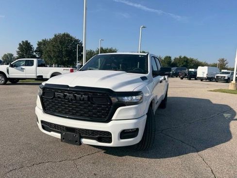 Used 2025 RAM 1500 Big Horn AWD/4WD image 6