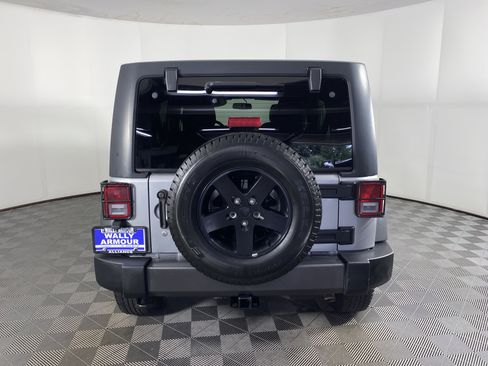 Used 2016 Jeep Wrangler Unlimited Sport AWD/4WD image 5