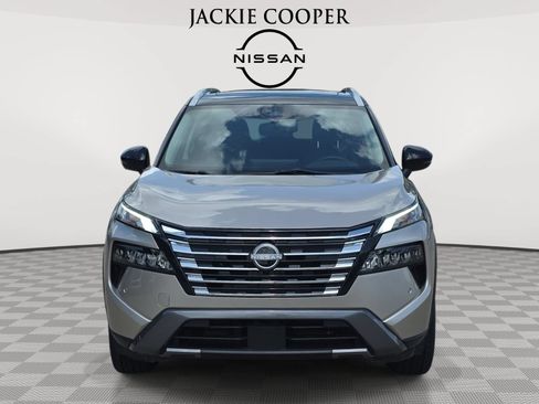 Used 2024 Nissan Rogue SL w/ SL Premium Package AWD/4WD image 2