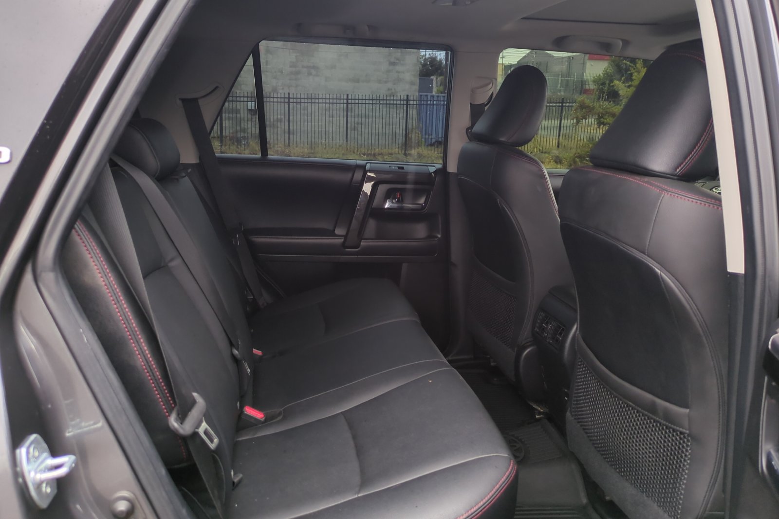 Used 2019 Toyota 4Runner TRD Off-Road Premium AWD/4WD image 17