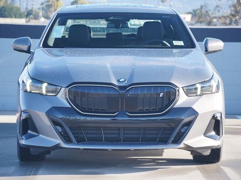 New 2026 BMW i5 eDrive40 w/ M Sport Package image 2