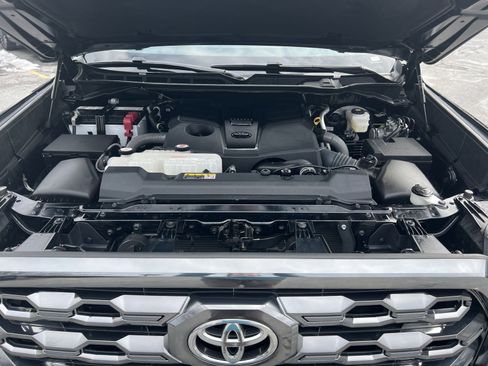 Used 2024 Toyota Tundra Platinum image 27