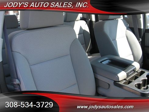 Used 2017 Chevrolet Silverado 1500 W/T w/ Trailering Package RWD image 19