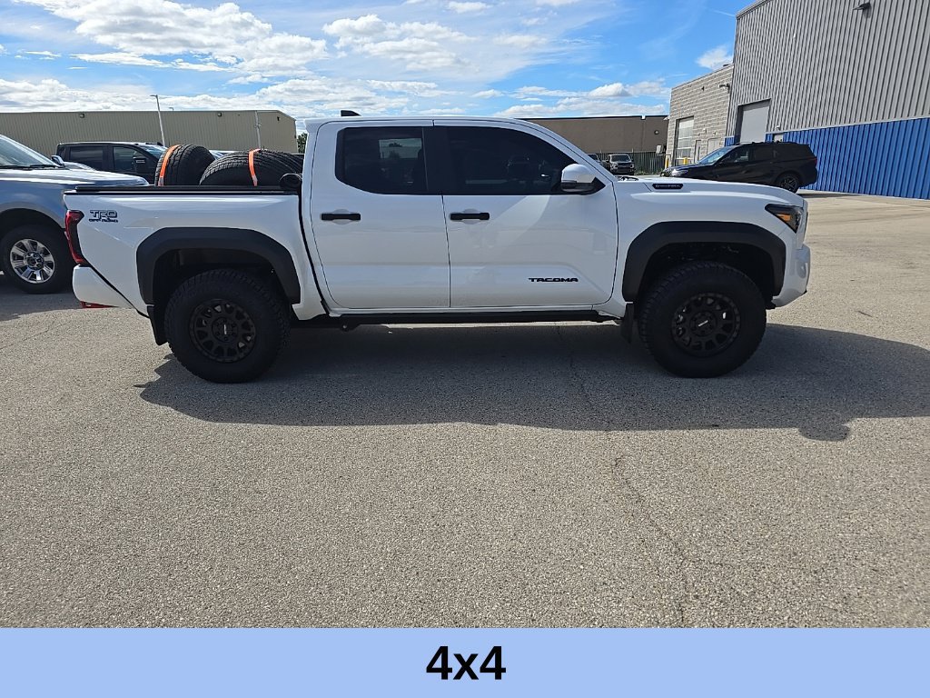 Used 2025 Toyota Tacoma TRD Off-Road w/ TRD Off Road Upgrade Package AWD/4WD image 1