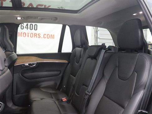 Used 2022 Volvo XC90 T6 Momentum w/ Advanced Package AWD/4WD image 16