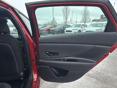 Used 2025 Hyundai Elantra Sport image 18