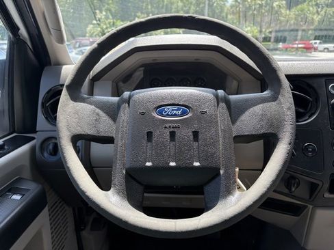 Used 2009 Ford F250 XL image 17