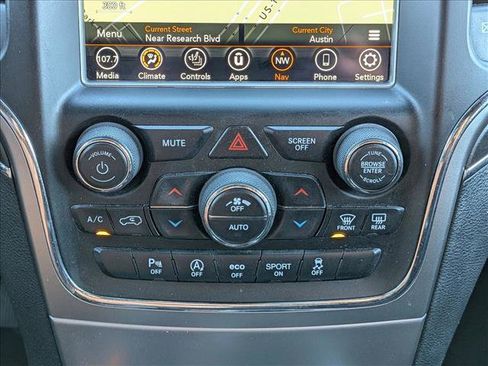 Used 2018 Jeep Grand Cherokee Limited image 13