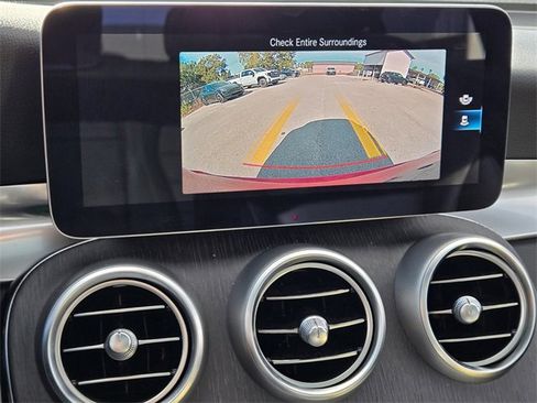 Used 2020 Mercedes-Benz GLC 300 4MATIC image 19