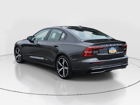 Used 2024 Volvo S60 B5 Core AWD/4WD image 7