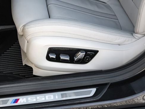 Used 2023 BMW M550i xDrive w/ Dynamic Handling Package AWD/4WD image 31