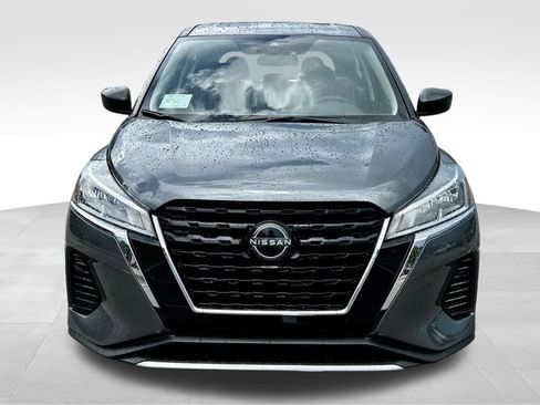 New 2025 Nissan Kicks Play S image 9