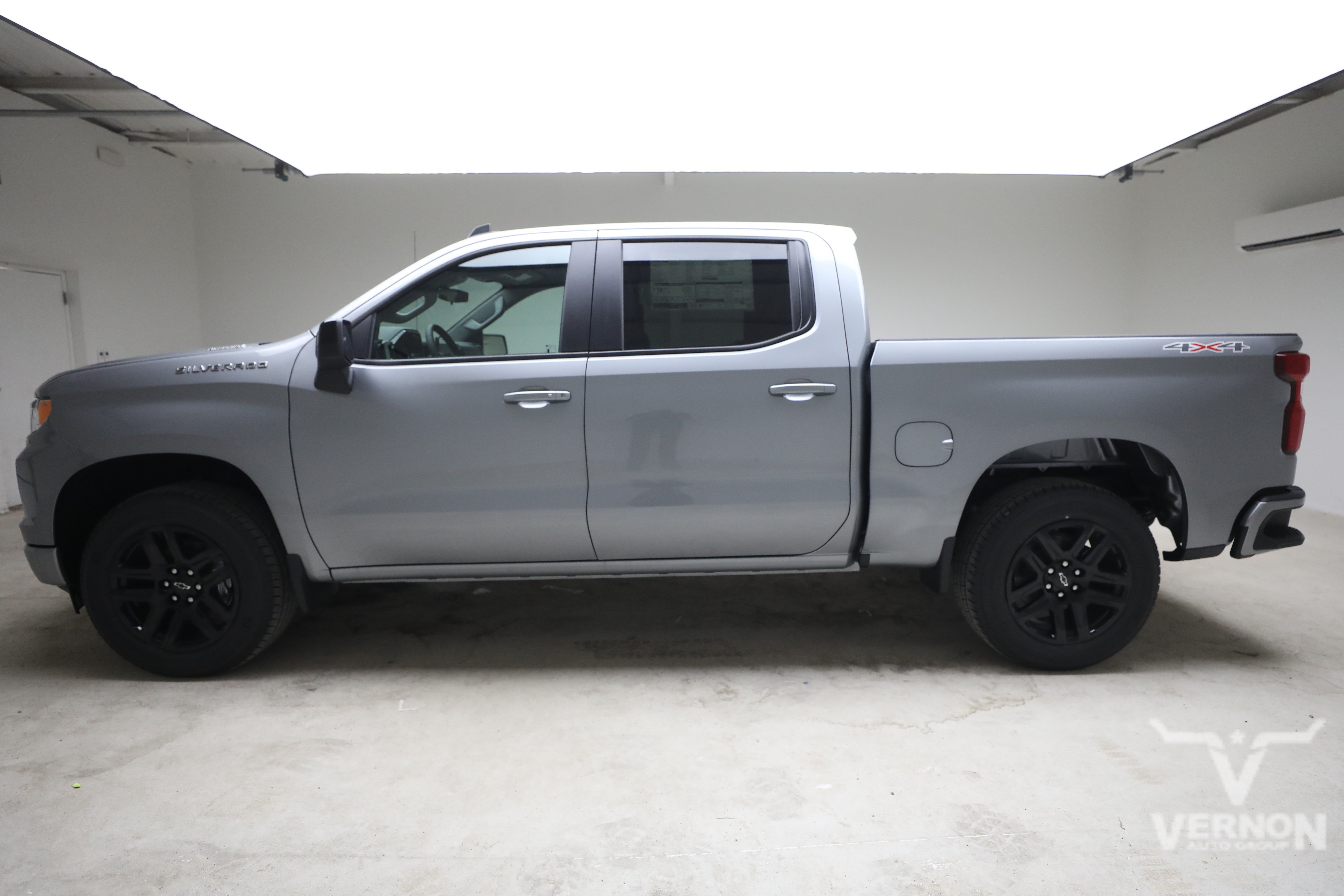 New 2026 Chevrolet Silverado 1500 RST AWD/4WD image 2