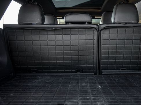 Used 2021 Volkswagen Atlas Cross Sport SE image 38