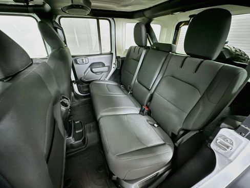 Used 2023 Jeep Wrangler Unlimited w/ Cold Weather Group AWD/4WD image 25