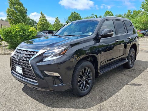 Certified 2023 Lexus GX 460 Premium w/ Premium Package AWD/4WD image 3