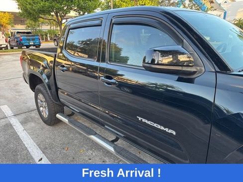 Used 2016 Toyota Tacoma SR5 RWD image 13