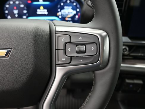 New 2026 Chevrolet Silverado 2500 LTZ w/ LTZ Convenience Package AWD/4WD image 13