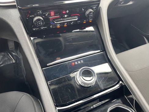 Used 2022 Jeep Grand Cherokee L Laredo w/ Luxury Tech Group I image 11