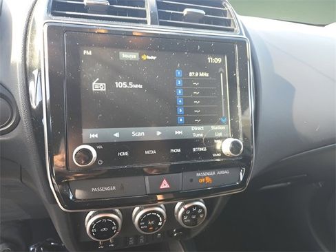 Used 2024 Mitsubishi Outlander Sport LE image 16