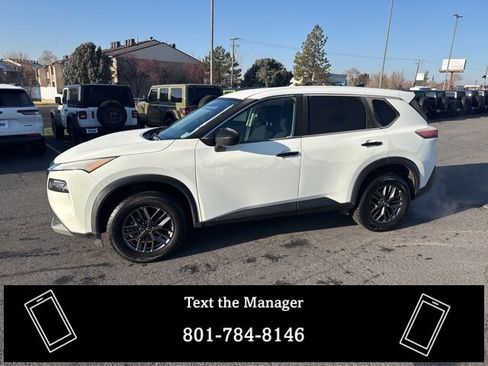 Used 2023 Nissan Rogue S image 4