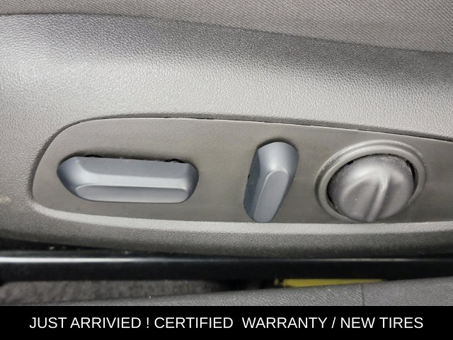 Used 2025 Chevrolet Malibu LT FWD image 14