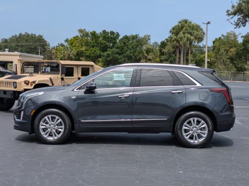Certified 2023 Cadillac XT5 Luxury FWD image 2