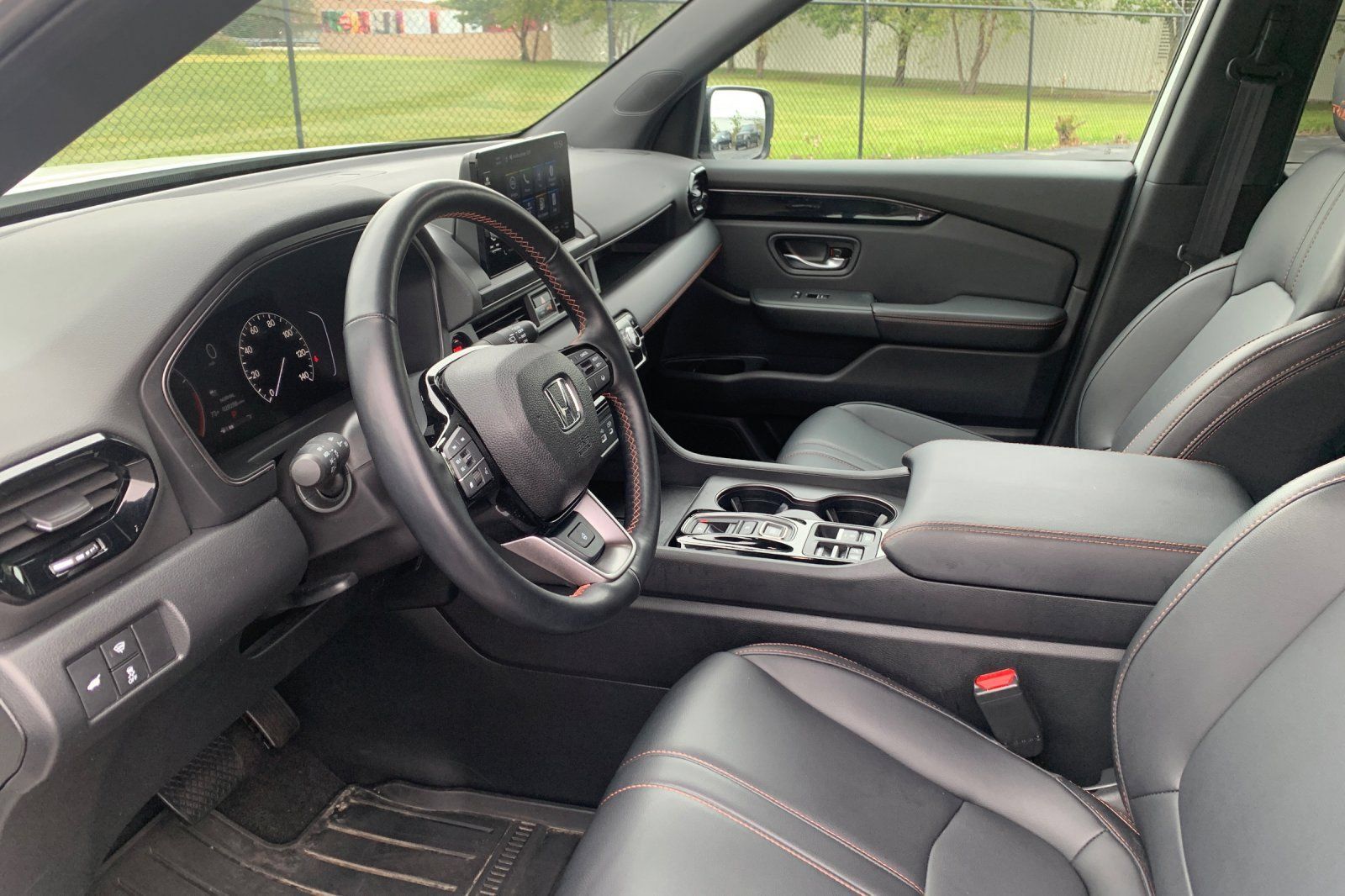 Used 2024 Honda Pilot TrailSport image 12