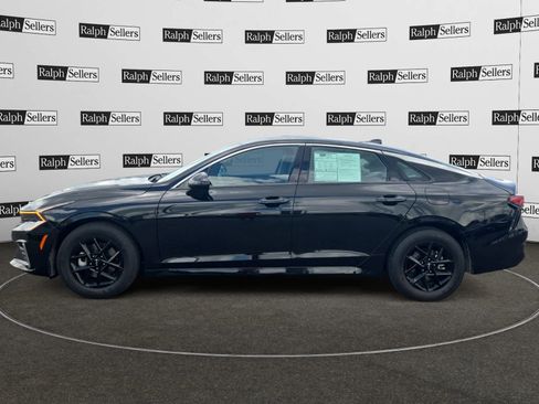 Used 2025 Kia K5 LXS FWD image 3
