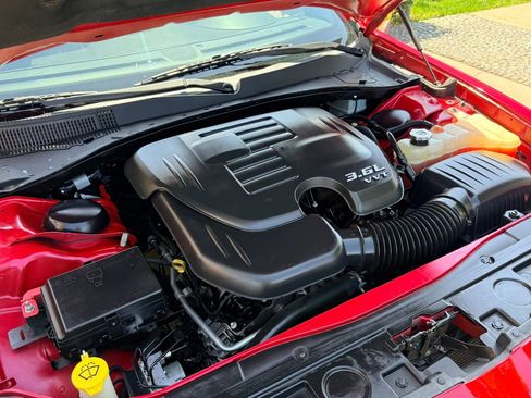 Used 2017 Chrysler 300 S image 25