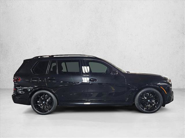 Used 2027 BMW X7 xDrive40i w/ M Sport Package AWD/4WD image 4